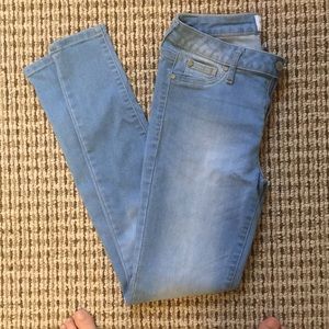 Light wash skinny jeans